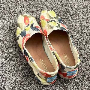 Toms Floral Canvas Flats - Cream, Red, and Green